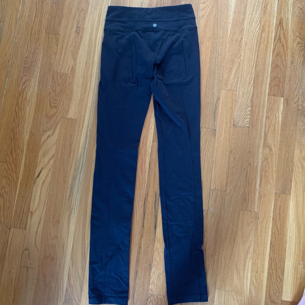 *RARE DISCONTINUED* Lululemon Black Leggings